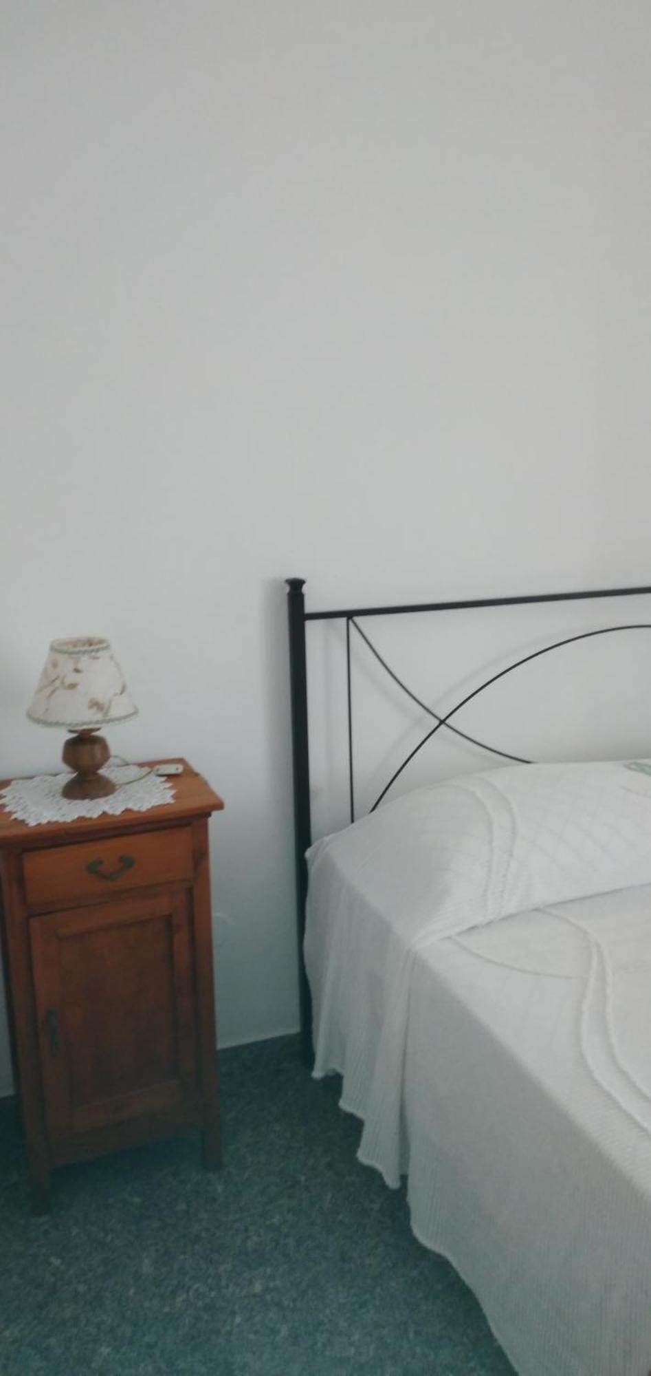Hotel Ca Degli Ulivi Finale Ligure Zimmer foto