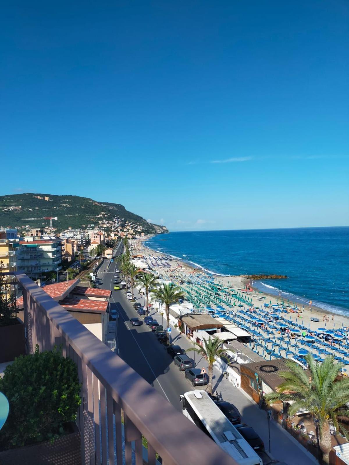 Hotel Ca Degli Ulivi Finale Ligure Exterior foto